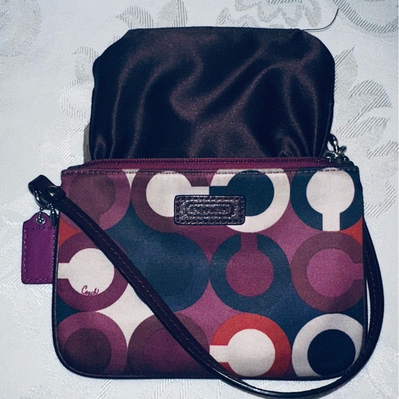 Coach Parker Op Art Bordeaux Multicolor small satin and leather wristlet - Picture 2 of 6